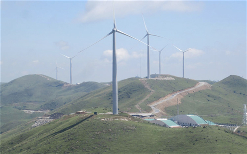 南山風電場一期10#、18#風機糾偏扶正加固工程